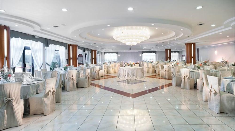 Hotel Bouganville Picerno Eksteriør billede
